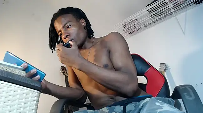 Snapshot of dann_hill chatting on January 23, 2025, 11:15 pm dann hill online show from January 23, 2025, 11:15 pm