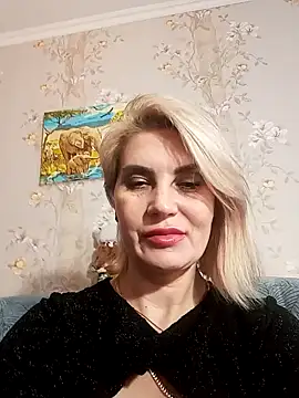 JennyOMay online show from December 30, 2024, 7:04 am