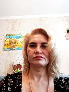 JennyOMay online show from April 3, 2026, 4:54 am