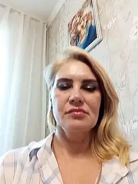 JennyOMay online show from June 18, 2026, 3:18 am