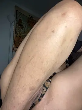 Snapshot of kiaraglam2 chatting on February 20, 2025, 5:55 am kiaraglam2 online show from February 20, 2025, 5:55 am