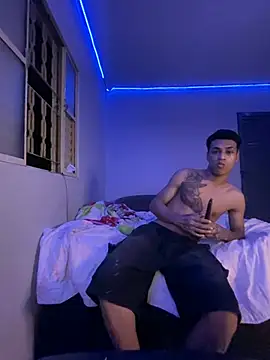 Snapshot of Rayanzimaker chatting on April 7, 2026, 6:03 am Rayanzimaker online show from April 7, 2026, 6:03 am