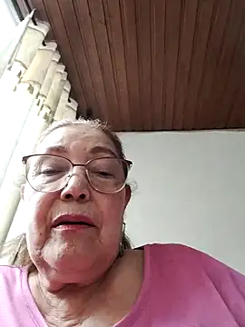 Snapshot of Vicky_Rosse chatting on May 8, 2026, 9:09 pm Vicky Rosse online show from May 8, 2026, 9:09 pm