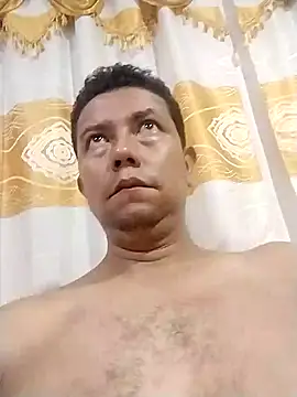 Snapshot of Lachuchaenlacara1988 chatting on January 28, 2025, 3:15 am Lachuchaenlacara1988 online show from January 28, 2025, 3:15 am