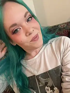 thetinyblue online show from February 9, 2025, 5:11 pm