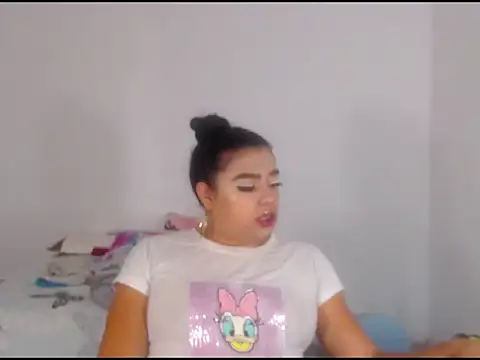 katrinawillff online show from March 12, 2026, 4:40 am