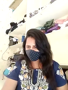 Indiantina online show from November 28, 2025, 9:12 am