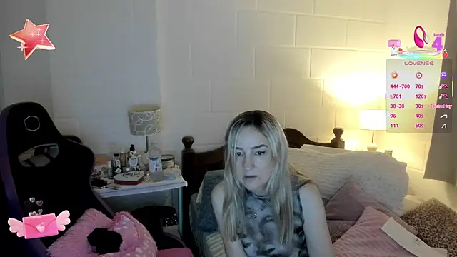 1Sweetnina online show from October 17, 2025, 10:01 pm