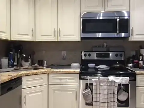 BigGuyMuscle online show from February 21, 2025, 3:32 pm