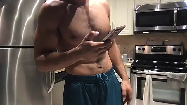 BigGuyMuscle online show from November 18, 2025, 2:50 am