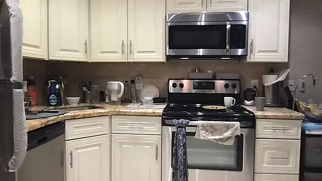 Snapshot of BigGuyMuscle chatting on March 15, 2026, 7:42 pm BigGuyMuscle online show from March 15, 2026, 7:42 pm