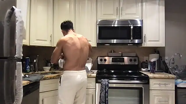 Snapshot of BigGuyMuscle chatting on March 28, 2026, 11:48 pm BigGuyMuscle online show from March 28, 2026, 11:48 pm