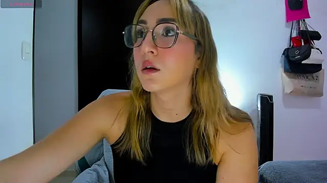 andrea hills online show from July 10, 2026, 4:28 am