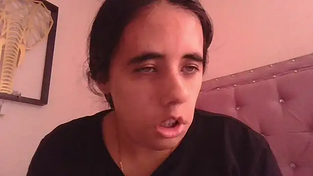 annarose19 online show from March 11, 2026, 7:31 pm