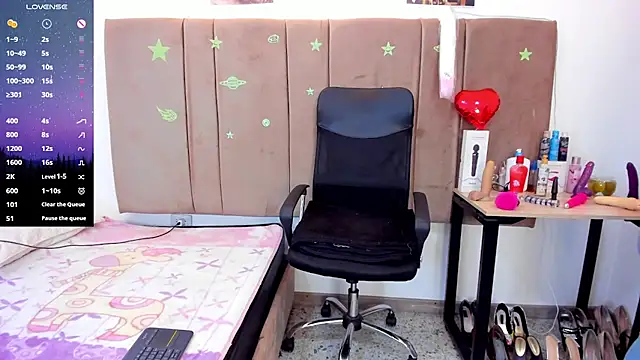 Zaly mature online show from January 15, 2025, 2:17 am