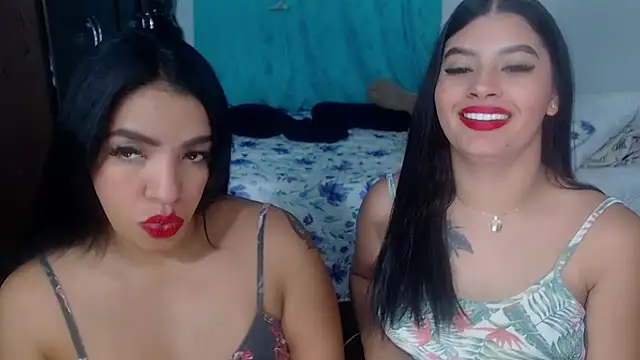 Snapshot of Sharlottee chatting on February 7, 2025, 2:40 am Sharlottee online show from February 7, 2025, 2:40 am