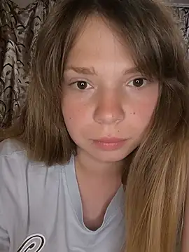 Zuli Kiska online show from July 28, 2026, 7:39 pm