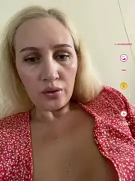 Snapshot of YourBlondee chatting on July 15, 2026, 12:16 am YourBlondee online show from July 15, 2026, 12:16 am