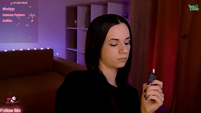 ItsAlisia online show from April 10, 2026, 12:43 pm