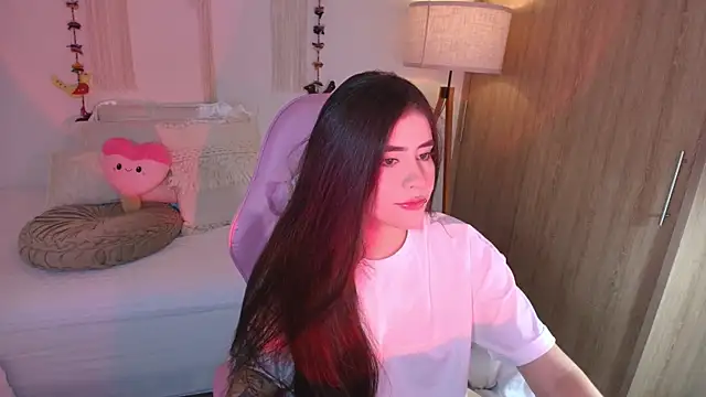 iriswest  online show from January 18, 2026, 11:41 pm