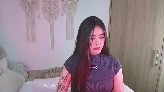 Snapshot of iriswest_ chatting on July 25, 2026, 3:04 am iriswest online show from July 25, 2026, 3:04 am