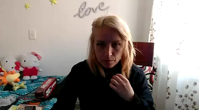 Snapshot of kittykalor09 chatting on December 3, 2024, 2:49 pm kittykalor09 online show from December 3, 2024, 2:49 pm