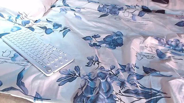 Q T pie online show from January 10, 2025, 2:35 am