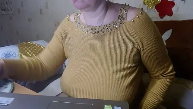 QueenLana online show from February 12, 2025, 3:38 pm