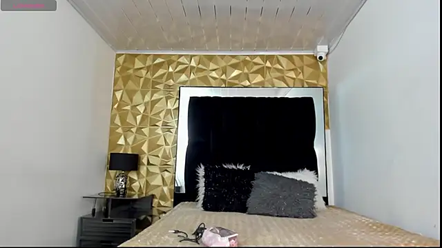 danaythamara1 online show from March 10, 2025, 9:07 pm