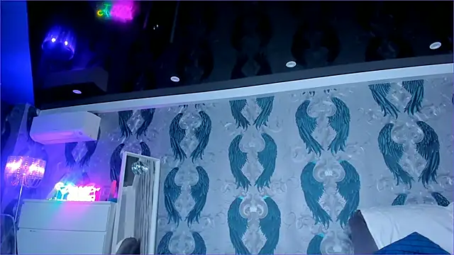 anneswhite online show from September 26, 2025, 3:54 am