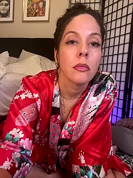 Snapshot of bellafreakyfun chatting on September 15, 2025, 3:39 am bellafreakyfun online show from September 15, 2025, 3:39 am