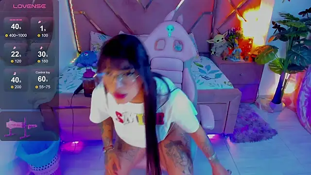 natalia-888 online show from October 1, 2025, 12:16 am