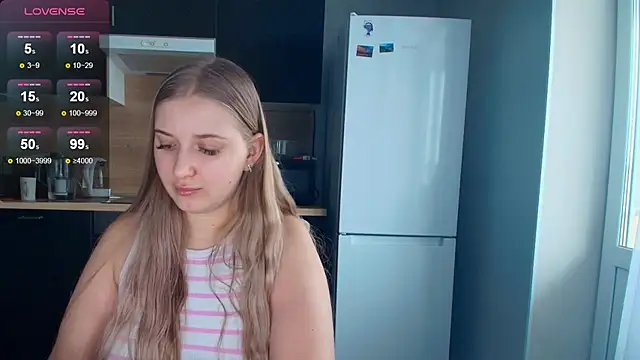 Snapshot of Adr1ana_ chatting on February 12, 2026, 7:03 am Adr1ana online show from February 12, 2026, 7:03 am