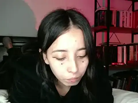 babyluna 8 8 online show from December 24, 2024, 5:05 am