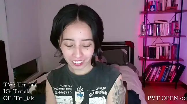 babyluna 8 8 online show from January 22, 2025, 3:20 am