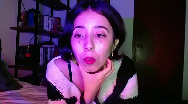 babyluna 8 8 online show from March 12, 2025, 2:30 am