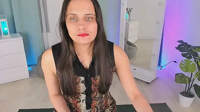 Snapshot of Orfeya chatting on February 8, 2026, 11:35 am Orfeya online show from February 8, 2026, 11:35 am