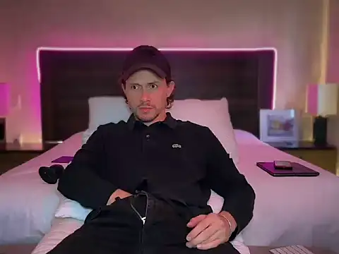 mcklister kinky feets online show from March 30, 2026, 7:59 pm