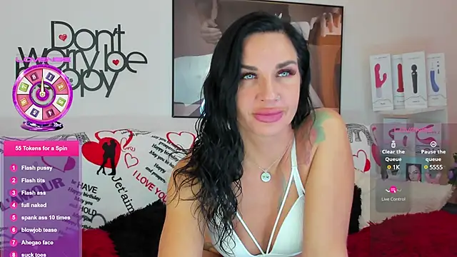 Snapshot of Tara_Bloss chatting on February 7, 2025, 3:12 am Tara Bloss online show from February 7, 2025, 3:12 am