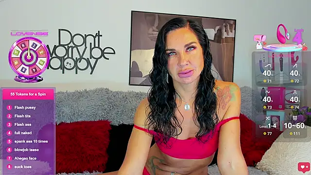 Snapshot of Tara_Bloss chatting on October 19, 2025, 3:07 am Tara Bloss online show from October 19, 2025, 3:07 am