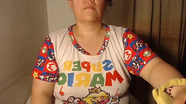 agathamiller01 online show from April 10, 2026, 10:58 pm