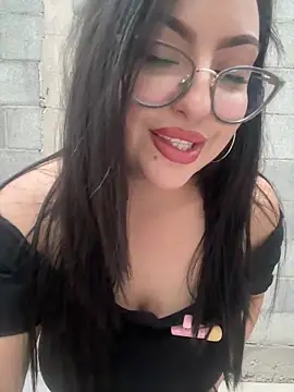 Snapshot of MileyGia chatting on June 28, 2026, 1:55 am MileyGia online show from June 28, 2026, 1:55 am