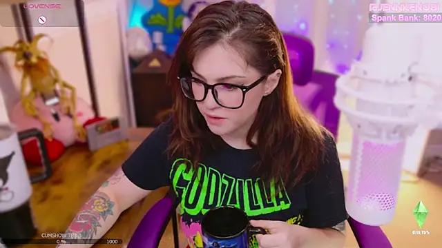 JennKenobi online show from March 6, 2025, 3:56 pm