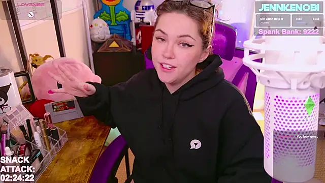 JennKenobi online show from March 18, 2025, 3:31 pm