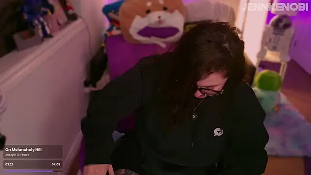 JennKenobi online show from September 15, 2025, 1:33 pm