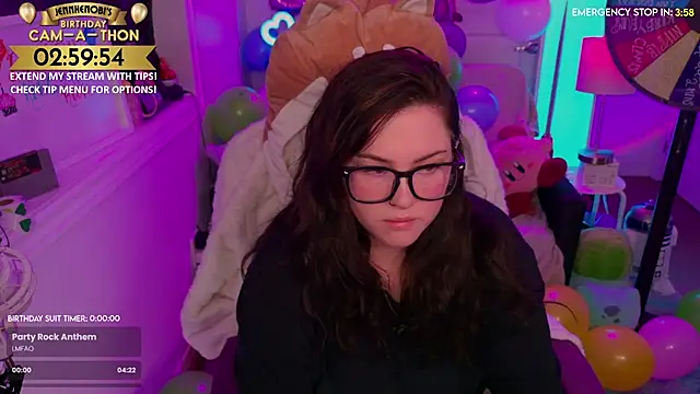 JennKenobi online show from September 19, 2025, 2:07 pm