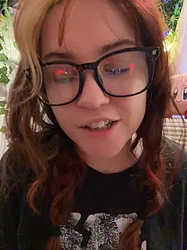 JennKenobi online show from July 28, 2026, 12:48 pm
