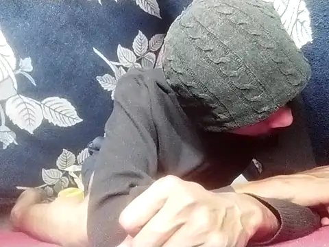 PrabV0319 online show from January 6, 2026, 7:39 pm