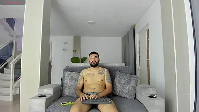 Snapshot of DulceRomance chatting on February 21, 2026, 6:03 am DulceRomance online show from February 21, 2026, 6:03 am