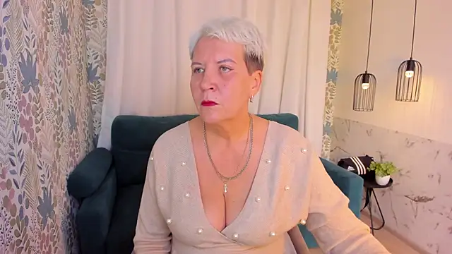 Snapshot of KathySunn chatting on April 24, 2026, 1:24 pm KathySunn online show from April 24, 2026, 1:24 pm